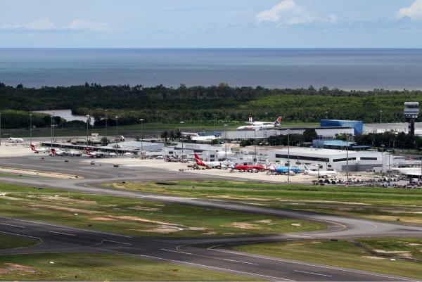 cairnsAirport20110114ByTimoBreidenstein